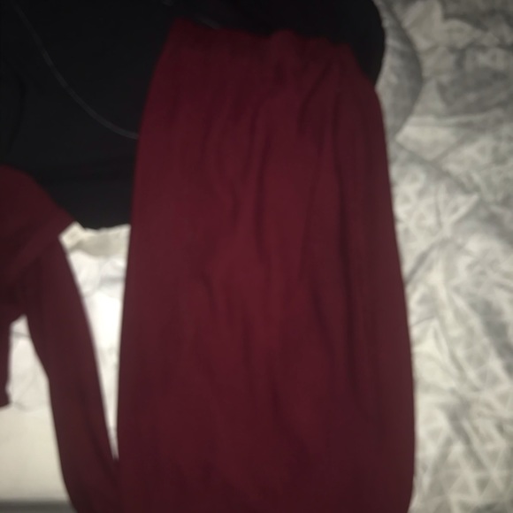 Two piece set - Picture 3 of 3